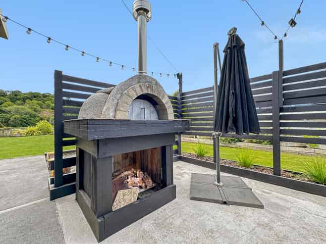 50 Montgomery Crescent, Kinloch