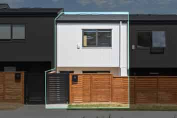 111 Trias Road , Totara Vale