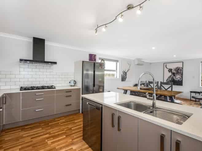 107 Kenmore Street, Newlands