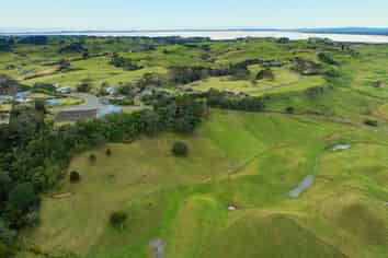 34 Cemetery Road, Pollok