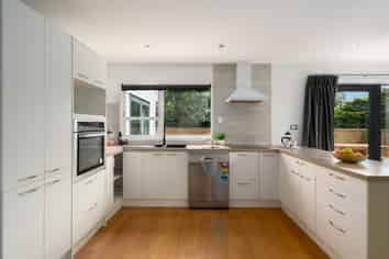 83 Helston Road, Paparangi