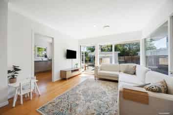 4/236 Lake Road, Hauraki