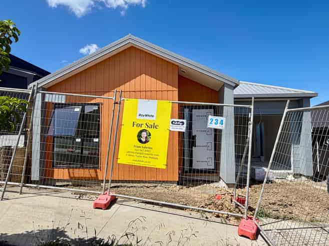 72 Huanui Drive, Orewa