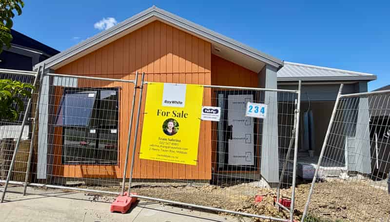 72 Huanui Drive, Orewa