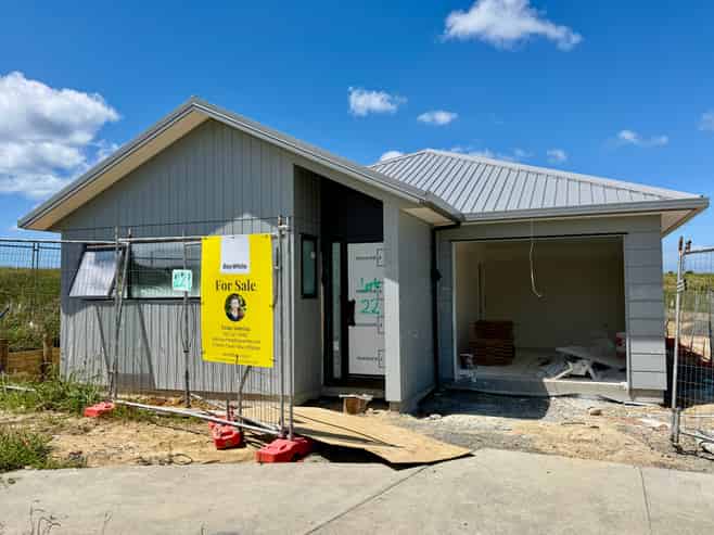 98 Huanui Drive, Orewa