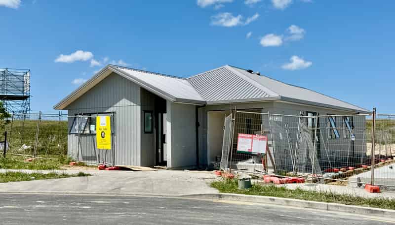 98 Huanui Drive, Orewa