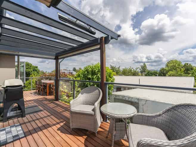 2/54 Hawai Street, Two Mile Bay