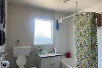 1/512 Wainui Road, Kaiti