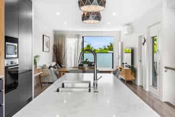 20D Penzance Road, Mairangi Bay