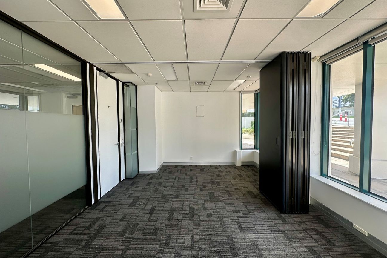 Cost-effective corporate office - Поглед 6