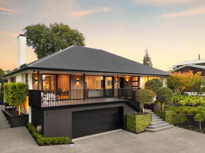 788 River Road, Chartwell