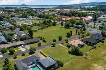 8 Gwendoline Street, Glenholme