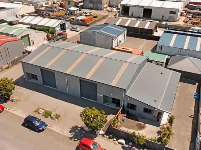 Tidy and Well-Presented Industrial Units. 