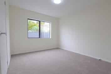  3/12 Pleasant Road, Glen Eden