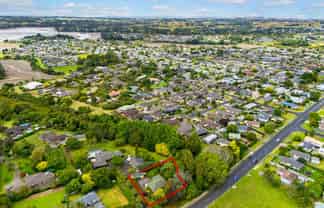 2 Awhitu Road, Waiuku