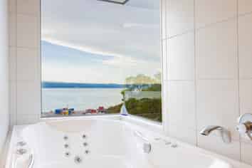 4B Seapoint Road, Bluff Hill