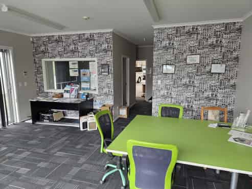 Warehouse Workshop for Lease in Central Stratford