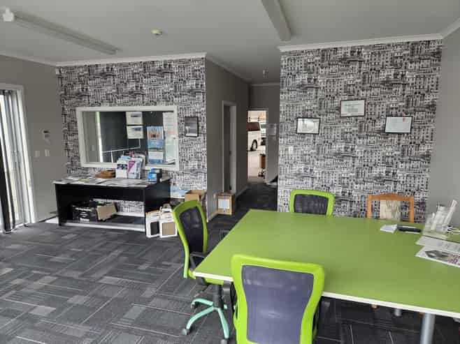 Warehouse Workshop for Lease in Central Stratford