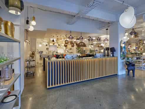High-Profile Thorndon Quay Showroom for Lease