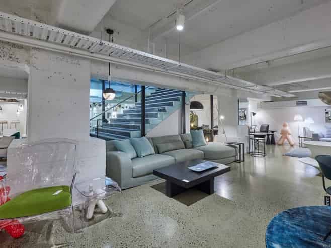 High-Profile Thorndon Quay Showroom for Lease