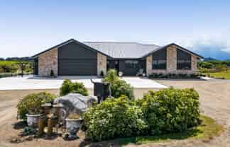 661 Manaia Road, MANAIA