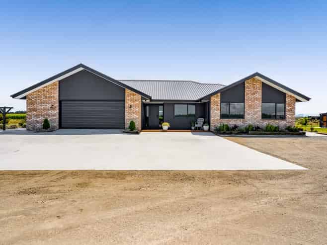 661 Manaia Road, MANAIA