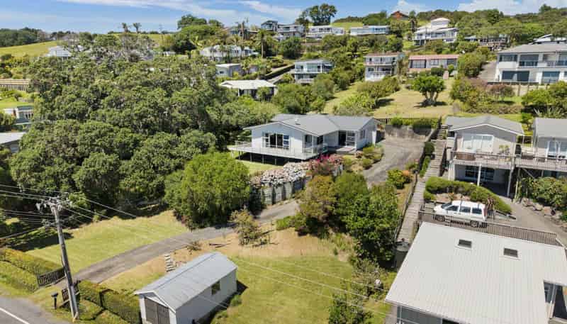 868 Cove Road, Waipu
