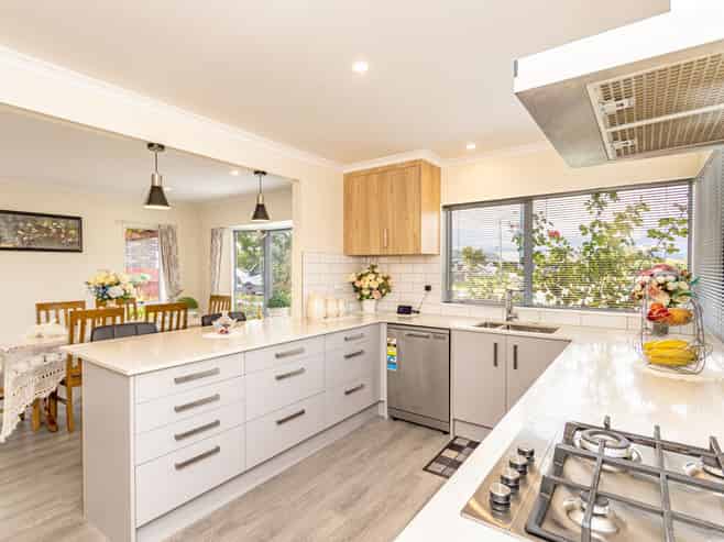 6 Royal Oak Drive, Kelvin Grove