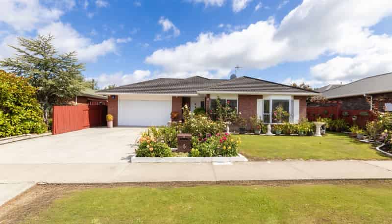 6 Royal Oak Drive, Kelvin Grove