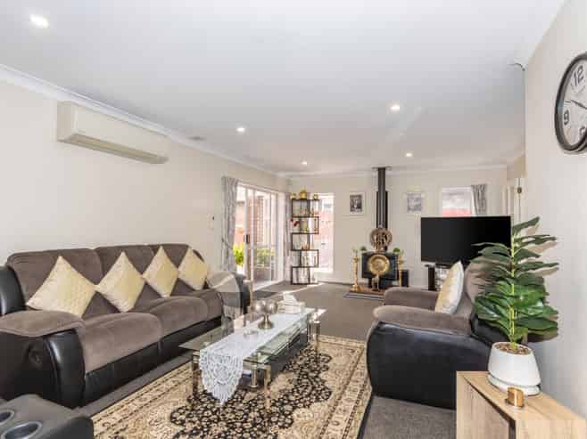 6 Royal Oak Drive, Kelvin Grove