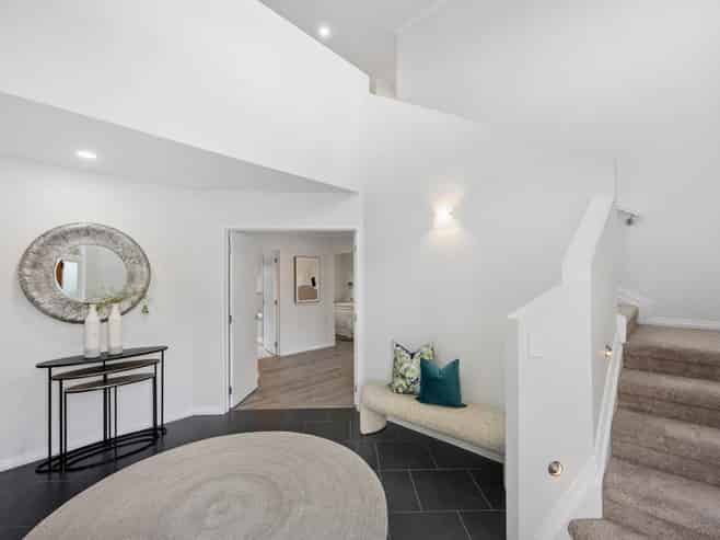 34 English Oak Drive, Albany