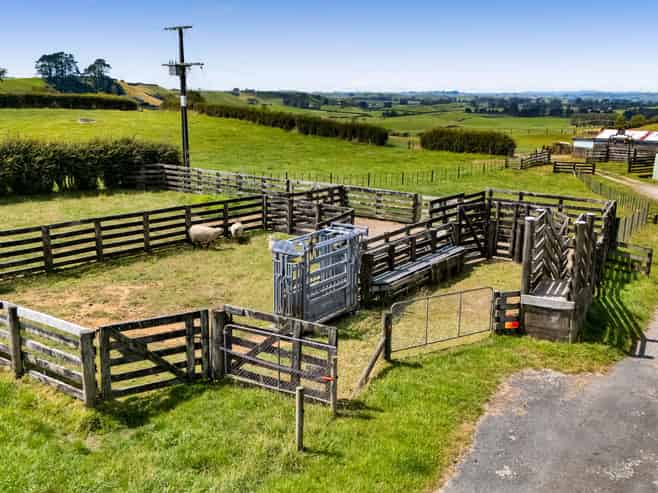 4019 Mountain Road, Stratford