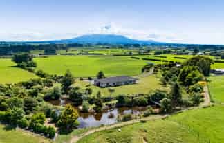 4019 Mountain Road, Stratford