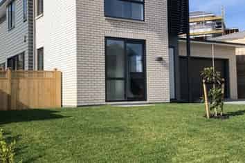 17 Kuku Avenue , Red Beach