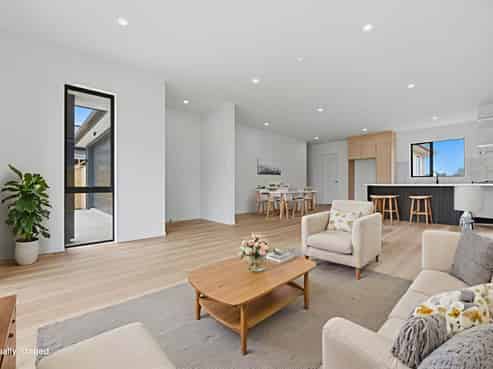 8 Kakano Street, Clevedon