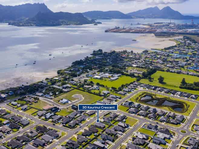 30 Kaurinui Crescent, One Tree Point