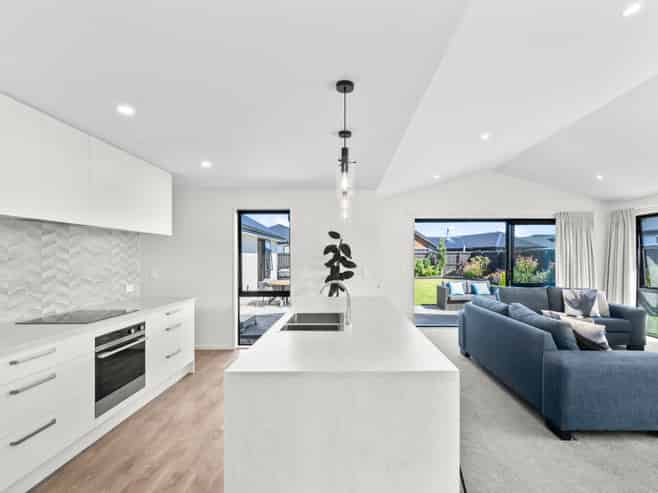 17 Vitalia Crescent, Lincoln