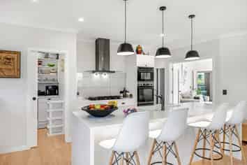 21 Copper Beech Road, Woodend