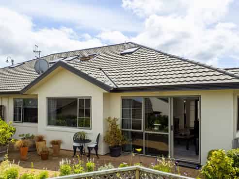 18 Lakeridge Close, Rangatira Park