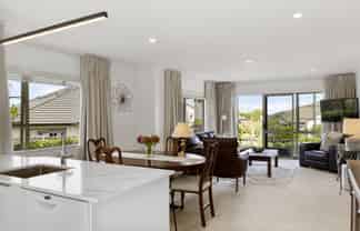 18 Lakeridge Close, Rangatira Park