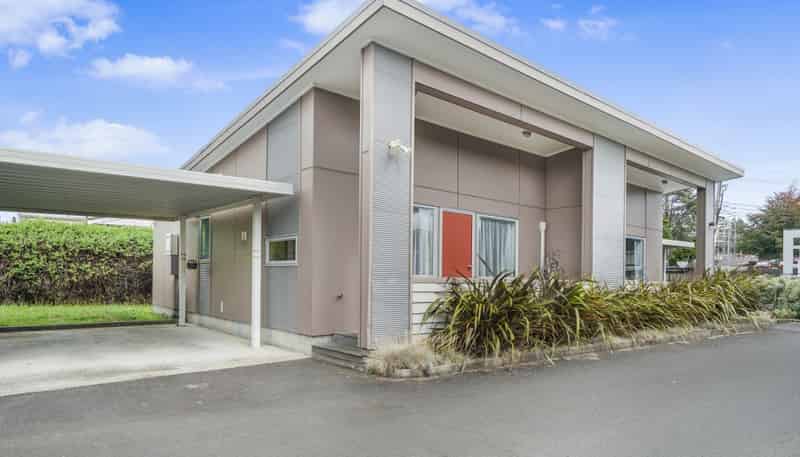 2/18 Lorne Street, Melville