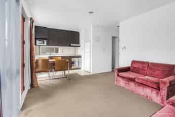 2/18 Lorne Street, Melville