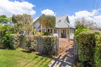 83B Sale Street, Cockle Bay