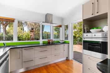 83B Sale Street, Cockle Bay