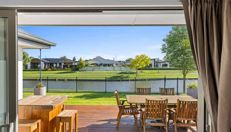 62 Tiritiri Moana Drive, Pegasus