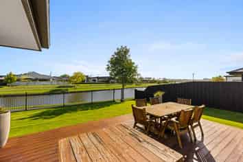 62 Tiritiri Moana Drive, Pegasus