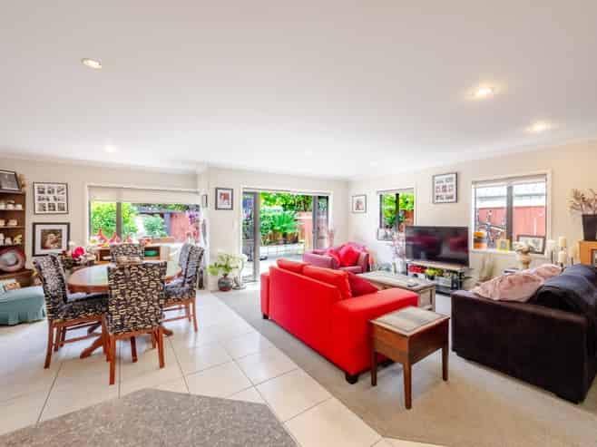 49A Avenue Road, Greenmeadows