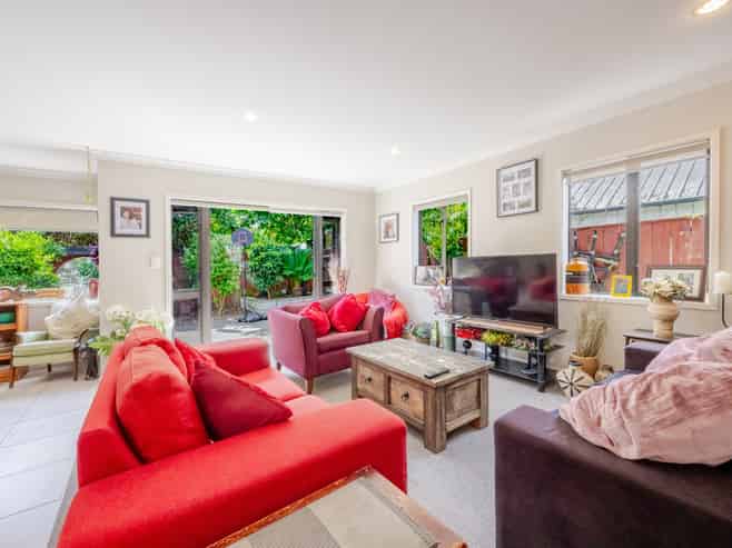 49A Avenue Road, Greenmeadows