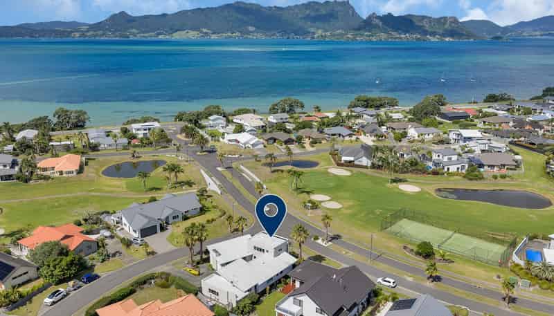 1 Cayman Court, One Tree Point