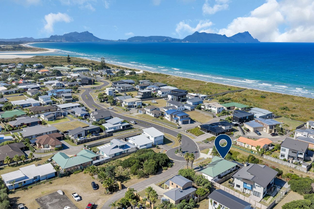 House in Ruakākā Beach, Ruakākā - View 2